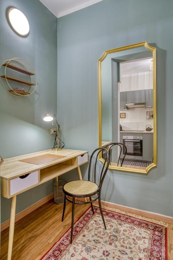 Navigli Floor 15 Mins From Duomo * Milaan
