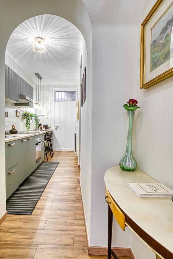 Navigli Floor 15 Mins From Duomo Appartement Milaan